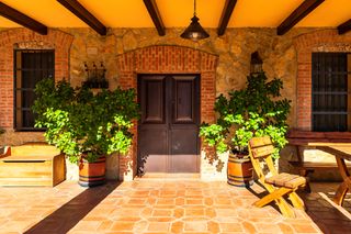 Casa rural para grupos con piscina y chimenea