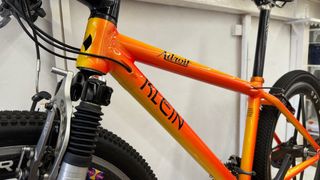 Klein Adroit MC2 Koi 1996 18”