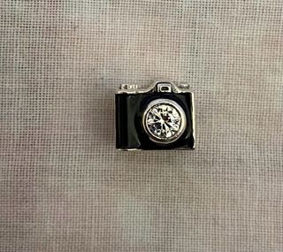 Pulsera pandora con dos charms separadores