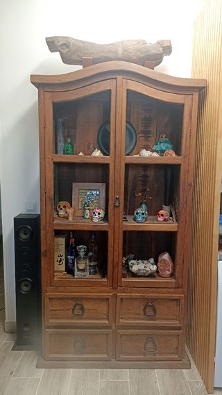 Mueble vitrina mexicana 