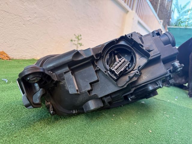 Faro Derecho Skoda Scala