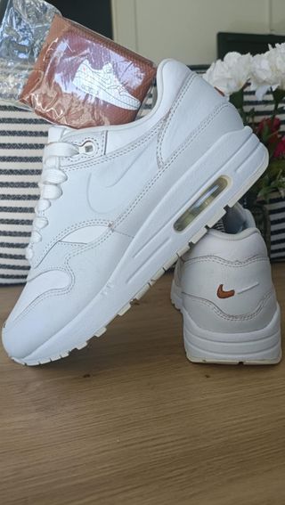 air max 1 yours