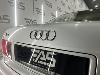 Audi A8 4.2 QUATTRO TIPTRONIC V8 340cv – SÓLO 49.000km