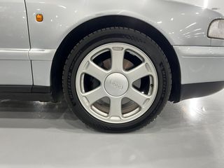 Audi A8 4.2 QUATTRO TIPTRONIC V8 340cv – SÓLO 49.000km