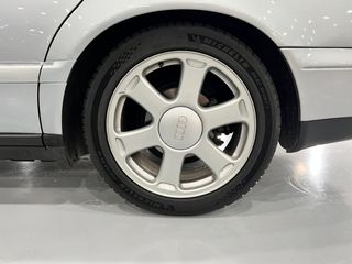 Audi A8 4.2 QUATTRO TIPTRONIC V8 340cv – SÓLO 49.000km