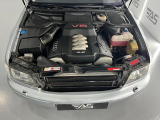 Audi A8 4.2 QUATTRO TIPTRONIC V8 340cv – SÓLO 49.000km