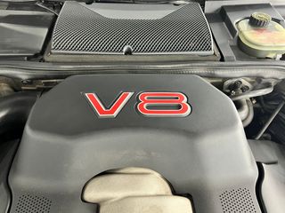 Audi A8 4.2 QUATTRO TIPTRONIC V8 340cv – SÓLO 49.000km