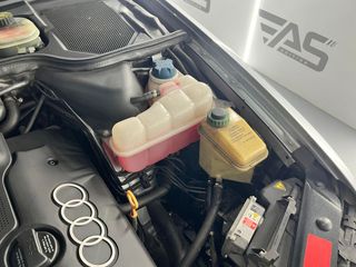 Audi A8 4.2 QUATTRO TIPTRONIC V8 340cv – SÓLO 49.000km