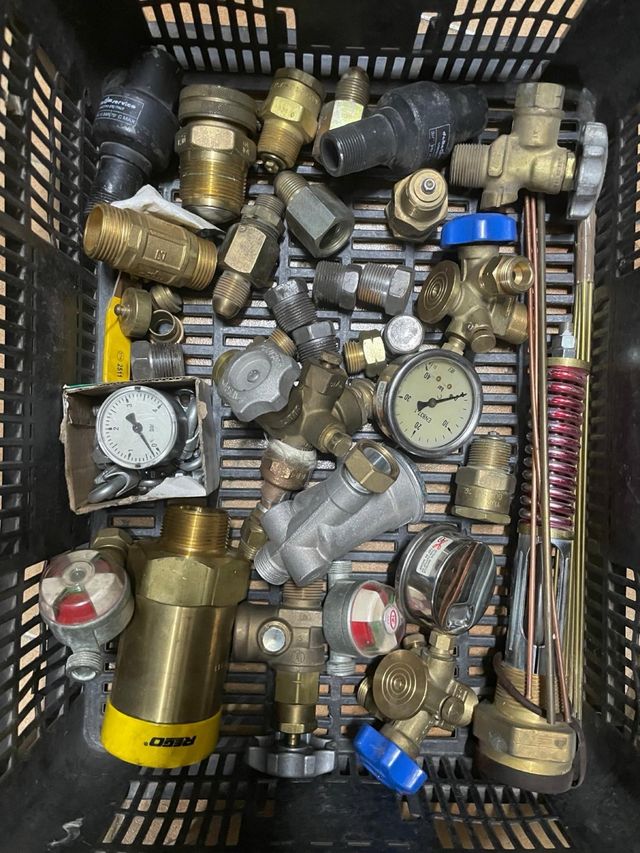 Piezas y material glp