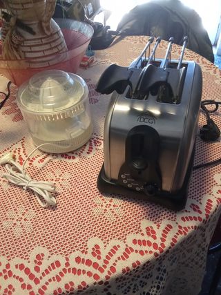 Premi agrumi e Tostapane