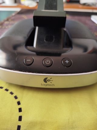 Soporte para iPad con altavoces