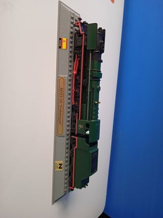 Locomotora Renfe 242 Confederación N