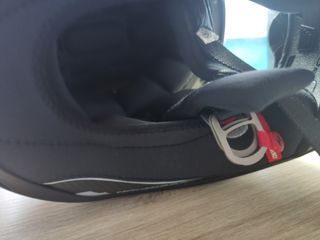 Casco scorpion exo r1 negro y blanco talla xS