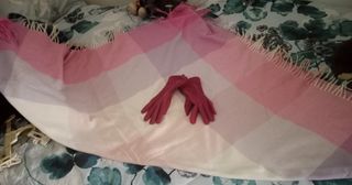 Conjunto de bufanda y guantes