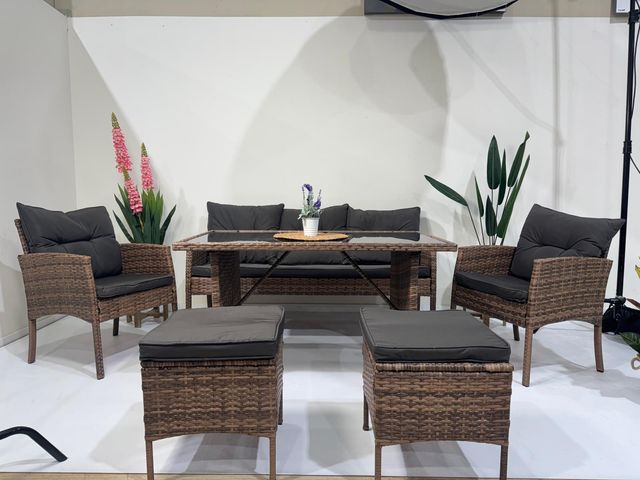 CONJUNTO DE TERRAZA O JARDIN