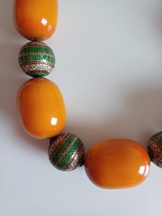 Collana di bigiotteria