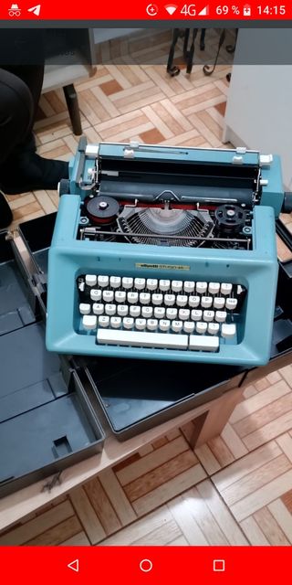 Maquina de escribir olivetti studio 46