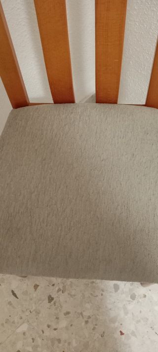 SEIS SILLAS DE COMEDOR 