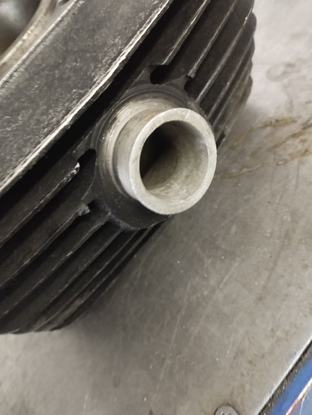 Cilindro OSSA pluma 250