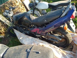 Lote de motos clásicas .