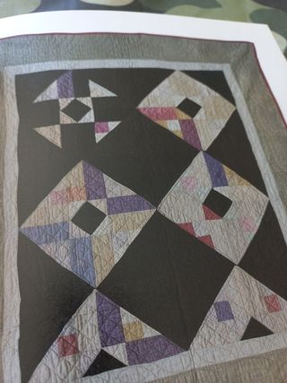 55 Famous Quilts from the Shelburne Museum in Full Color