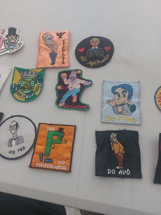 13 emblemas universidade
