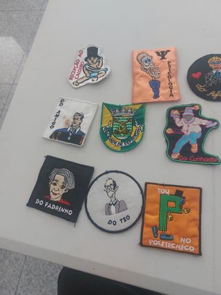 13 emblemas universidade