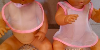 Cubre vestido, babero Orinal y pañal para muñecas