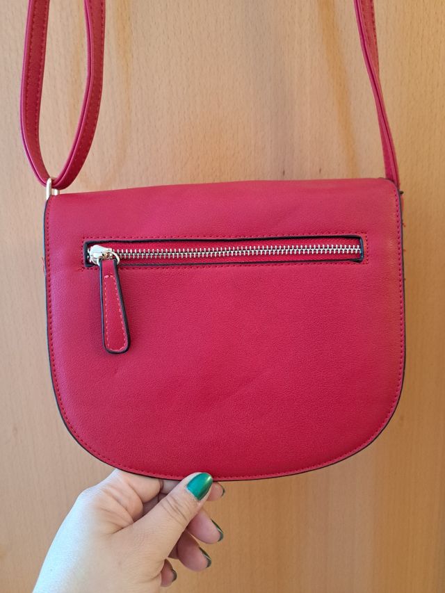 Bolso rojo shoulder cierre tipo sobre