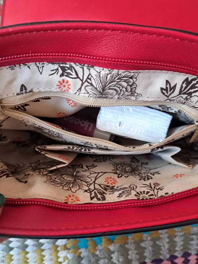 Bolso rojo shoulder cierre tipo sobre