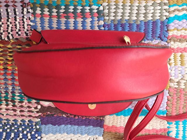 Bolso rojo shoulder cierre tipo sobre