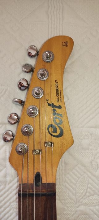Guitarra eléctrica Cort