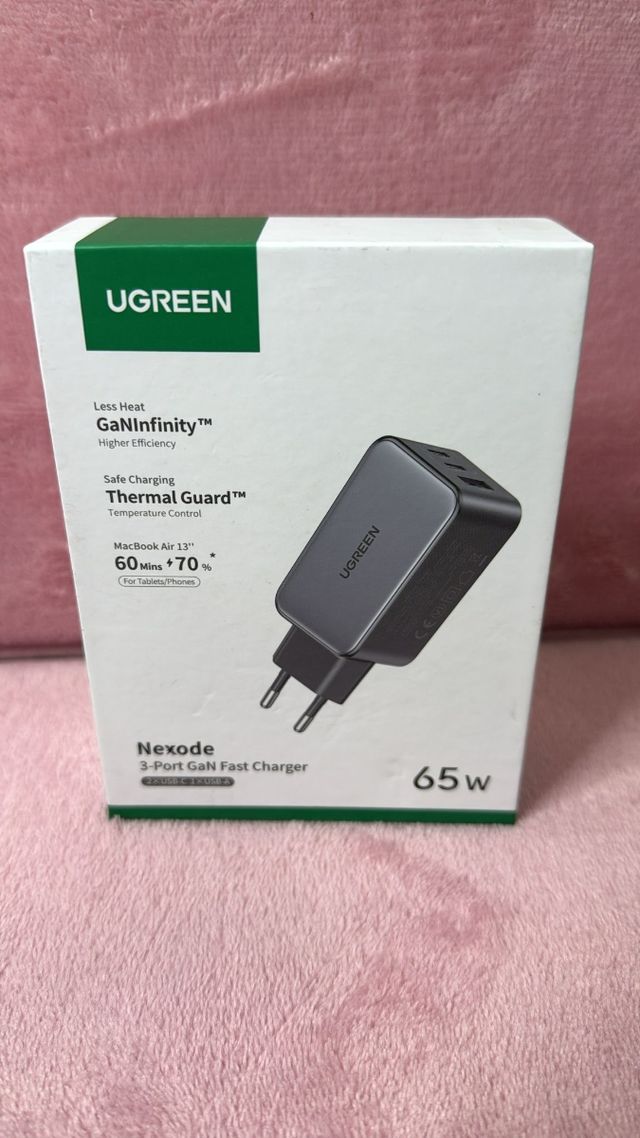 Lote de dos unidades Cargador 3 Puertos 65w