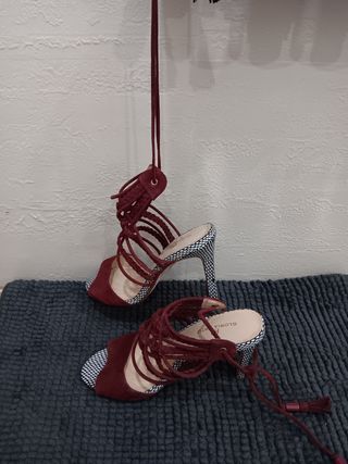 Sandalias de tacón Gloria Ortiz