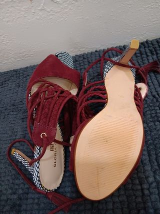 Sandalias de tacón Gloria Ortiz