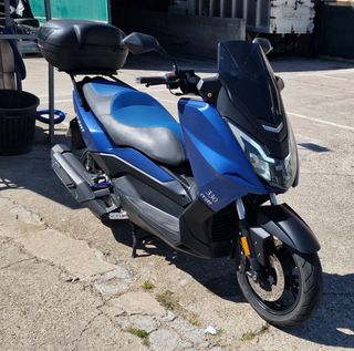 Mitt GTS 330 con 5800 kms.