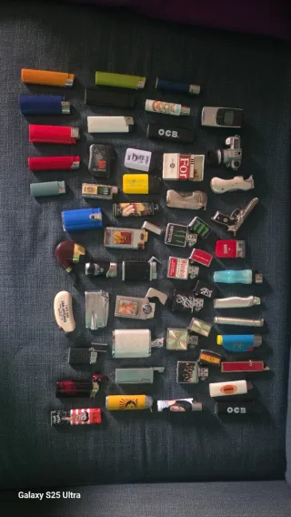 Mecheros,pins y llaveros