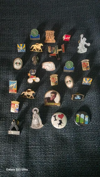 Mecheros,pins y llaveros