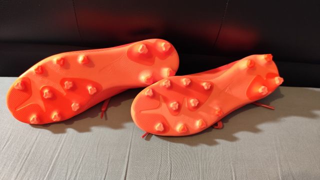 Botines de futbol Adidas para niños