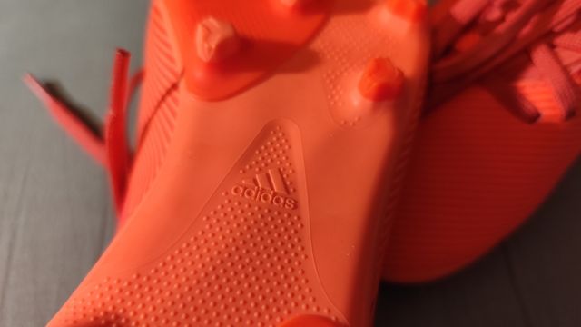 Botines de futbol Adidas para niños