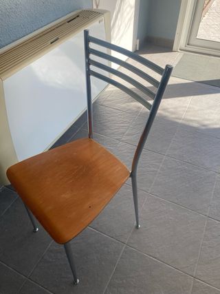 Mesa y sillas exterior