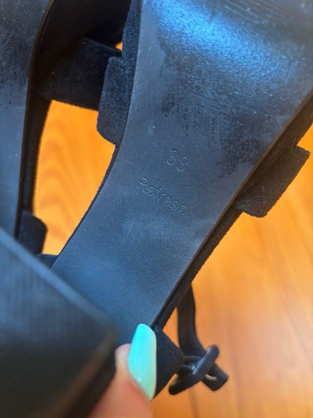 Sandalias con tacón talla 38