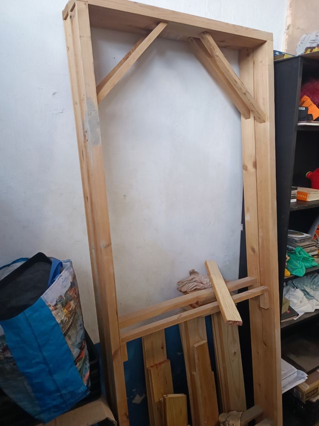 Premarcos de madera para ladrillo de 6cm