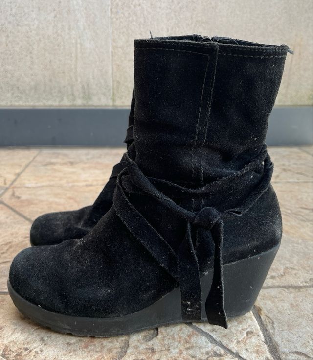 Botas negras de piel