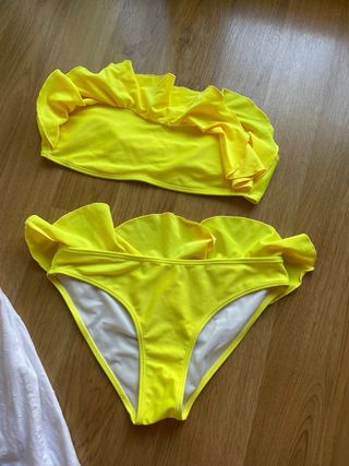 Bikini amarillo volantes bandeau T.M/S