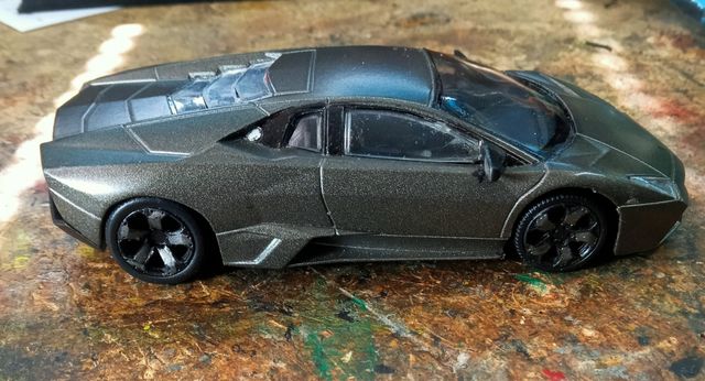Lamborghini Reventón 1:43