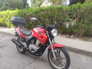 Moto de carretera HONDA CB 500 F