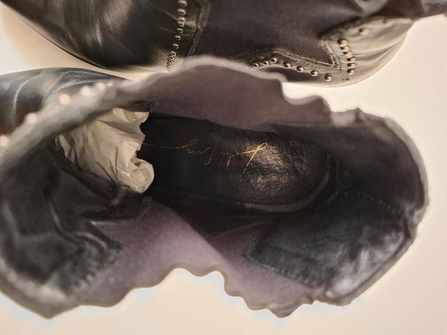 Botines piel Lola Cruz 