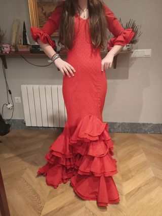 Traje de flamenca rojo perforado
