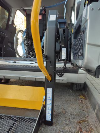 Ford Tourneo Connect 2013